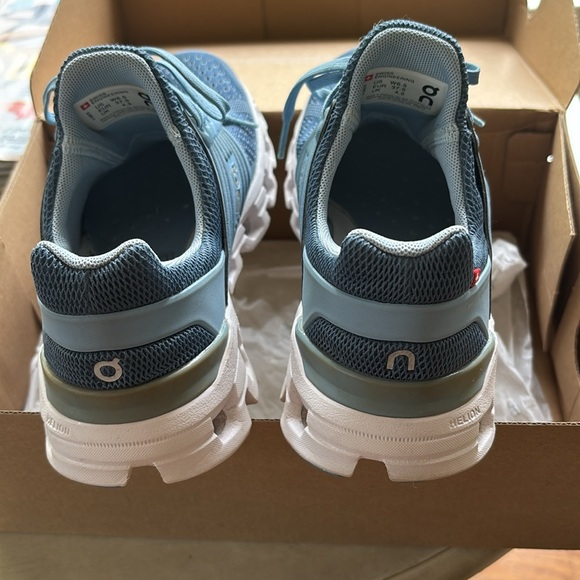 Women's ON CLOUD Cloudswift Blue Athletic Shoes SIZE 6.5 - Picture 2 of 11
